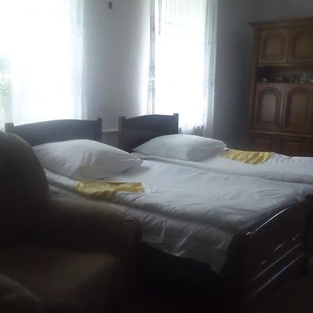 Maka`s Guest House Kazbegi Extérieur photo