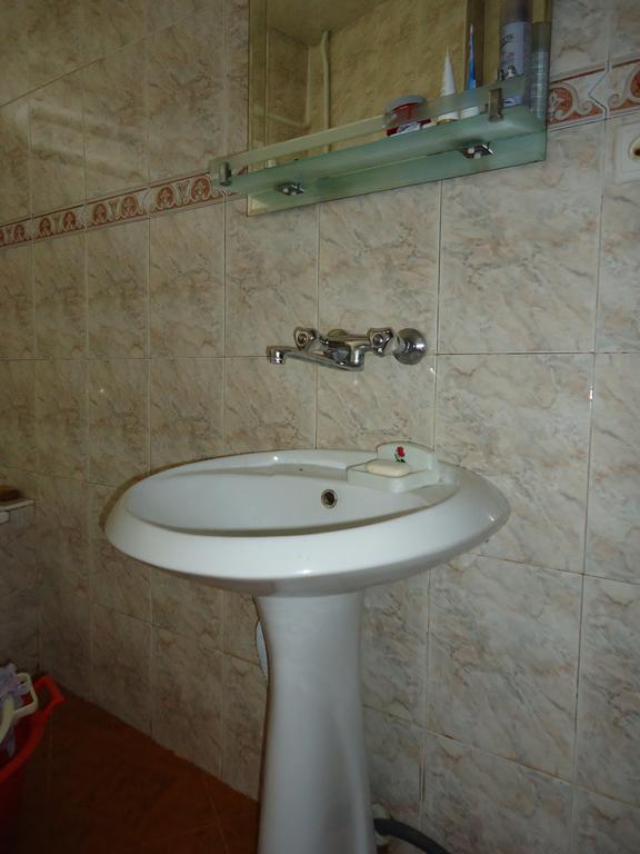 Maka`s Guest House Kazbegi Extérieur photo