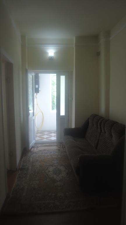 Maka`s Guest House Kazbegi Extérieur photo